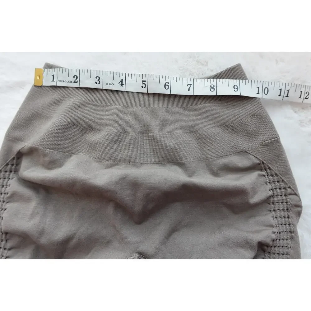 Alphalete Amplify Contour Leggings - Taupe Scrunch Butt, Size Small